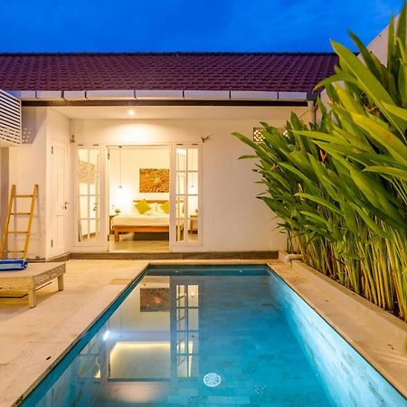 Willa Casa Nisa Seminyak Zewnętrze zdjęcie
